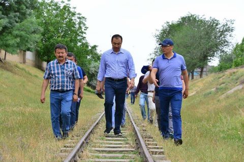 Шымкенттің әкімі қаладағы балалар темір жолының жай-күйімен танысты