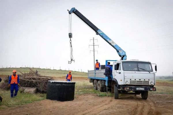 Проводимый в Карабастау водопровод готов на 50 процентов