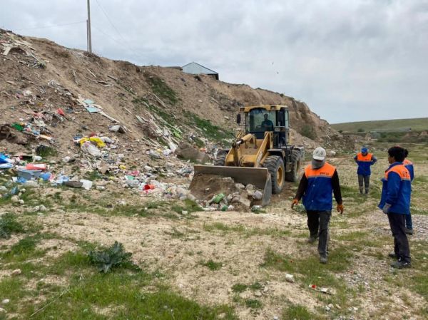 Шымкент: Очищена от мусора набережная реки «Бадам»