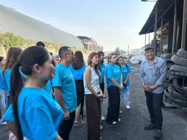 В Шымкенте прошла эко-экскурсия для волонтёров